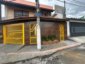 Casa Amarela -vista para o aeroporto internacional