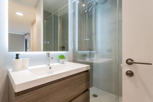 Breathtaking 2D 2B Apartment for 5