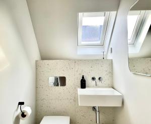 Midland Suites- Apartment 6