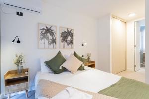 Charming Parque Arauco mall For 3 people