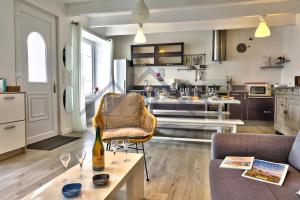 Maisons de vacances LocaLise - M5 - Maison de vacances sur le port de Lechiagat - terrasse entierement close - Wifi inclus - Draps inclus - Animaux bienvenus : photos des chambres