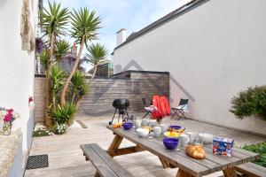 Maisons de vacances LocaLise - M5 - Maison de vacances sur le port de Lechiagat - terrasse entierement close - Wifi inclus - Draps inclus - Animaux bienvenus : photos des chambres