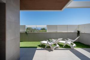 FronteMare Apartment - 5 MinWalk from the beach & Terrace