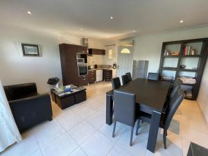 B&B / Chambres d'hotes Grand Studio Mejean - Domaine Ciel et Mer : photos des chambres