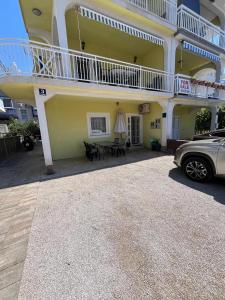 Apartmani Andrej Vodice