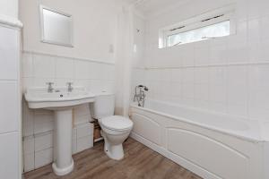 Spacious 3 bed flat in Colchester - Free parking