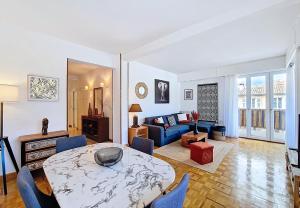 Nestor&Jeeves - TROPI AZUR - Terrace - Place du Pin
