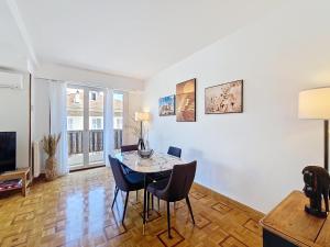 Nestor&Jeeves - TROPI AZUR - Terrace - Place du Pin