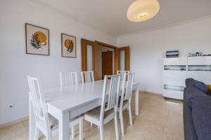 2 Bedroom Relax in Alvor by Innkeeper