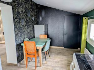 Maison garde barrière