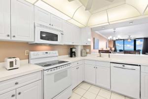 South Seas Tower 3 - Resort Pool - Gulf View