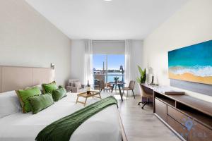 Hollywood Bliss - Near Beach Studio - Rooftop Pool