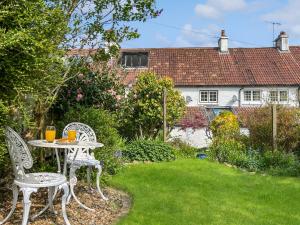 6 The Poplars Hawkcombe