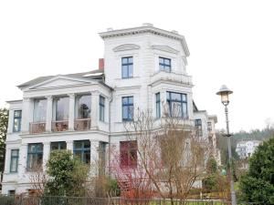 Villa in Heringsdorf 400m vom Ostseestrand Herrmann