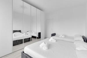 Metro M2 Famagosta-Appartamento x5-self check-in