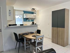 1006 - Maison 4p dans une résidence privée avec piscine.