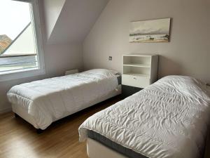 Villas 1006 - Maison 4p dans une residence privee avec piscine. : photos des chambres