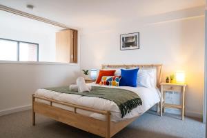 Sleeps 8 Manchester Penthouse by City SuperHost