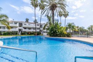 134 - Stylish Modern Apartment with Pool, Mijas