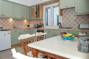 Fionas House Apartments