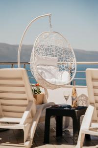 Rrapi Seaview Penthouse - by EKA Luxury Apartments