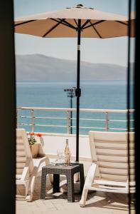 Rrapi Seaview Penthouse - by EKA Luxury Apartments