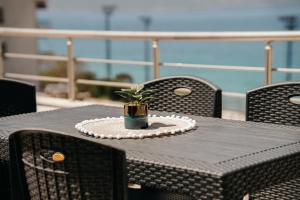 Rrapi Seaview Penthouse - by EKA Luxury Apartments