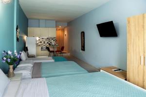 Menta Studios, next to metro station, smart tv