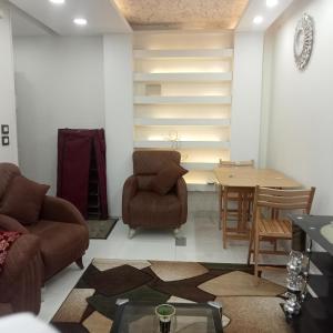 دقايق الاهرامات شقة فندقيه مجهزه بالكامل