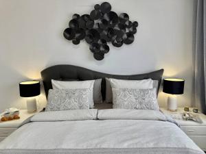 PaulMarie Apartment with Sunny Terrace Ocean View