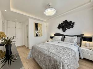 PaulMarie Apartment with Sunny Terrace Ocean View