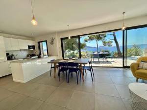 Villa Kennedy Corniche Vue exceptionnelle Jacuzzi Parking privé RoucasBlanc