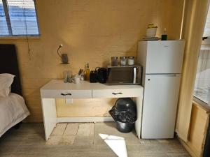 Cozy Calm Apartment with Pool