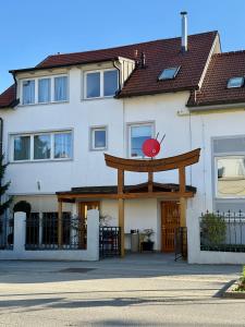 Apartma z dvema spalnicama in balkonom