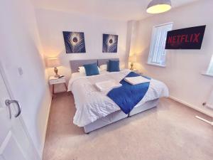 Comfort 4-Bedrooms retreat in Walsall -Stylish 3 Bathrooms-Sleeps 9