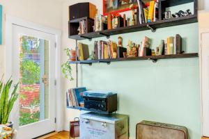 Eclectic 3 Bedroom Block from South Congress