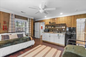 2- Chattanooga Suite