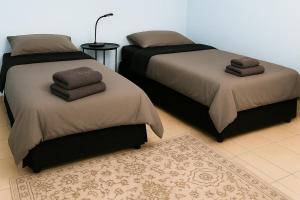 Standard Twin Room with Shared Bathroom