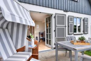 Ferienhaus Küstenkind Feriendorf 08 Klein Stresow Rügen by ruyastay