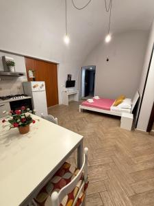 Palazzo Cardinale le Scalette