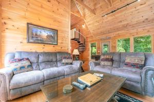 A Suite Mountain Retreat, free tickets, no catch!