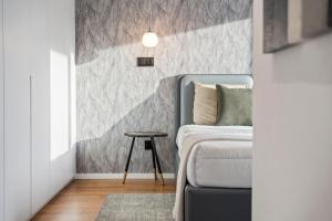 Panoramic Bay and Sea Views - Luxury 3-Bed Flat