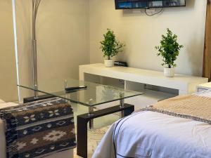 Heaven on Earth Rooftop Pool and Cape Town City Views