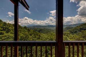 Bare Fut Chateau, free tickets, no catch!