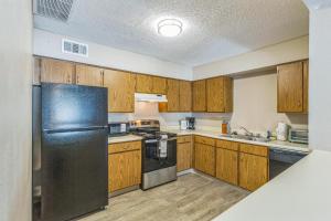 Rosehill Pointe 197 I Spacious 1 Bed 1 Bath