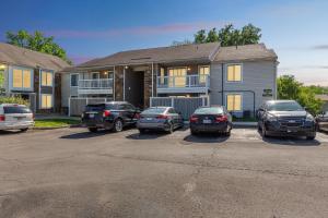 Rosehill Pointe 179 I Spacious 2 Bed 1 Bath