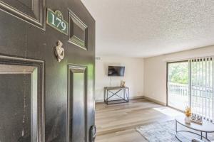 Rosehill Pointe 179 I Spacious 2 Bed 1 Bath