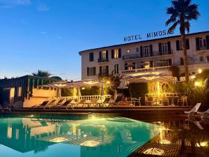 Hotels Hotel des Mimosas : photos des chambres