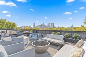 Lux 2BD Gym Rooftop Street Parking by DT UMN