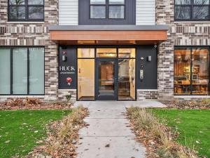 DT UMN New 1BD GYM Rooftop Free Parking